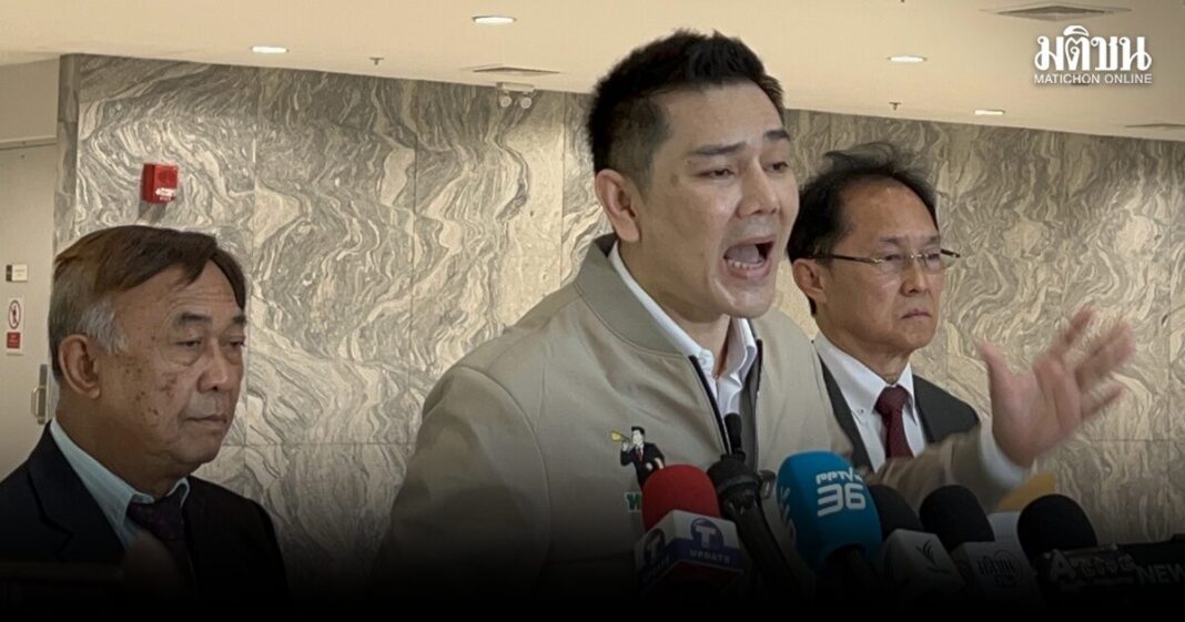 E0B897E0B899E0B8B2E0B8A21