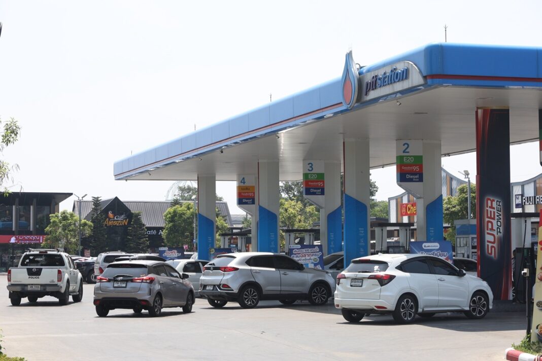 LINE ALBUM Oil Pump 260304 3